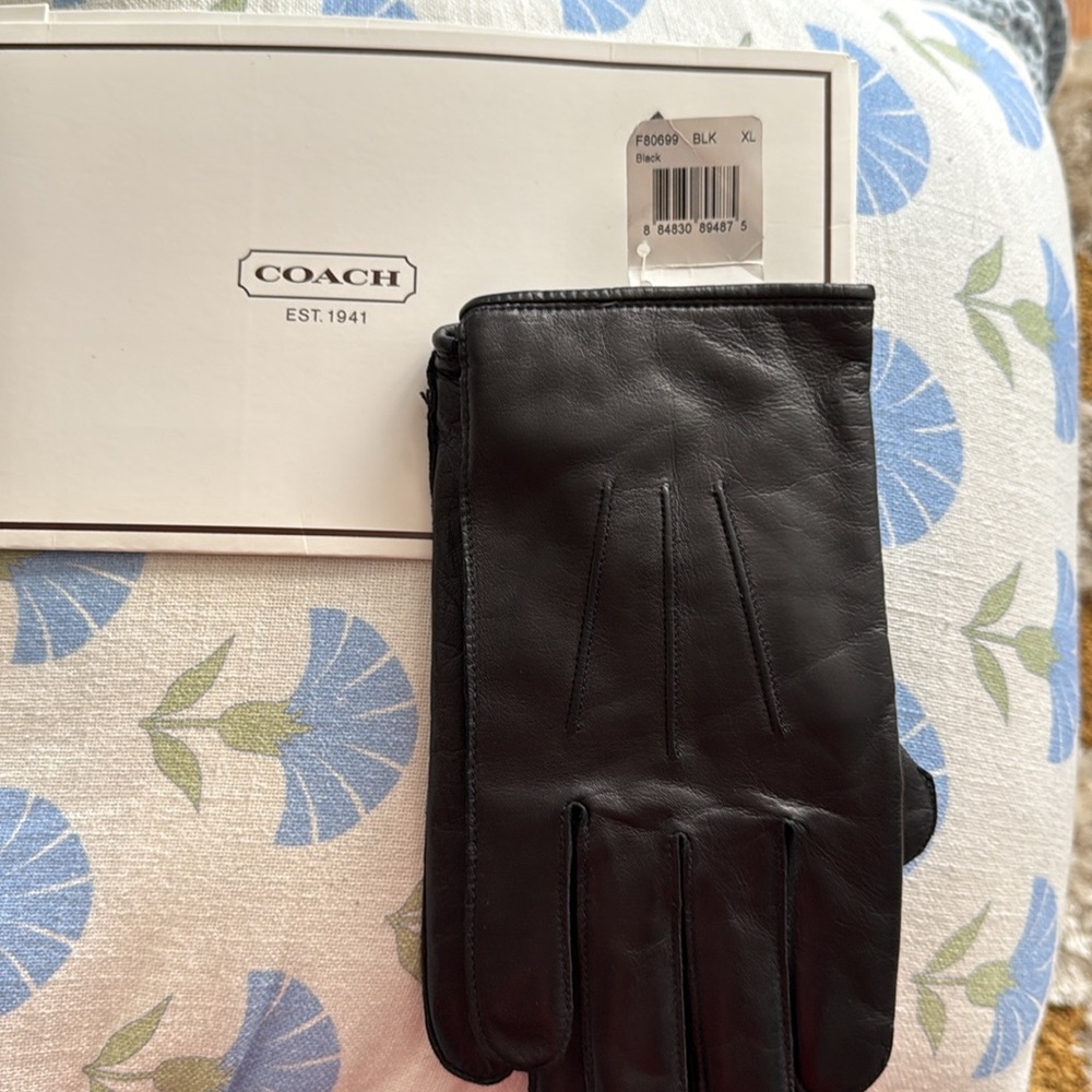 Coach Black Leather Men's Gloves - Picture 2 of 7